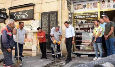 Kastamonu Belediyesi Belediye Caddesini onarıyor