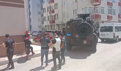 Uyuşturucu Bağımlısı dehşet saçtı;1 Polis şehit oldu 1 polis yaralandı