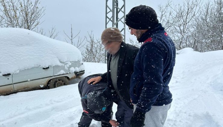 UMKE Ekipleri her türlü zorluğa ragmen vatandaşlara ulaşıyor