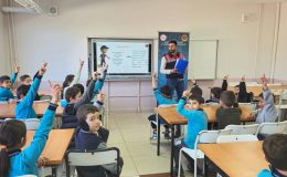 Jandarma tarafından Siber Farkındalık ve Bilinçlendirme Eğitimi yapıldı