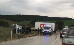 Daday yolunda Tırın kupa kısmı yan yattı