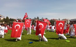 Ulu Önder Atatürk’ün çocuklara mirası Gazi Stadı’nda kutlandı
