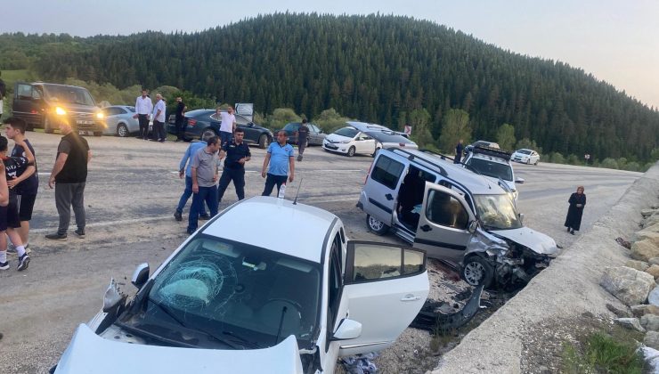 İlçeler arası yolda kaza meydana geldi