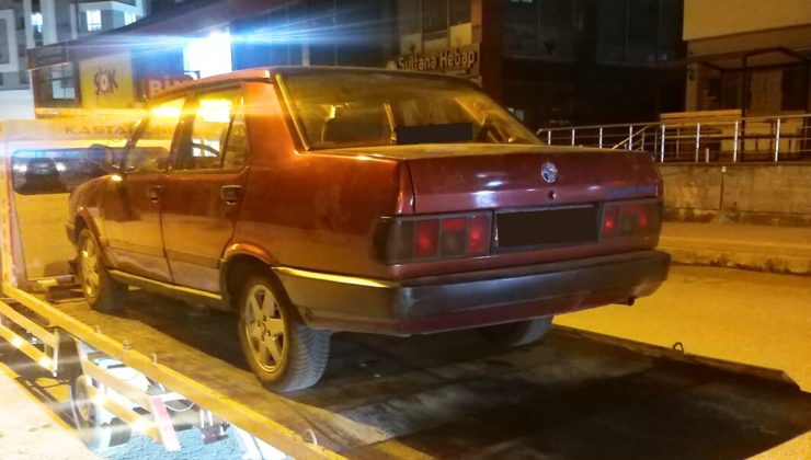 Kastamonu’da Trafik kurallarına uymayan sürücü hem ceza yedi hemde aracı trafikten men edildi.