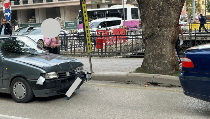 Kastamonu’da maddi hasarlı kaza