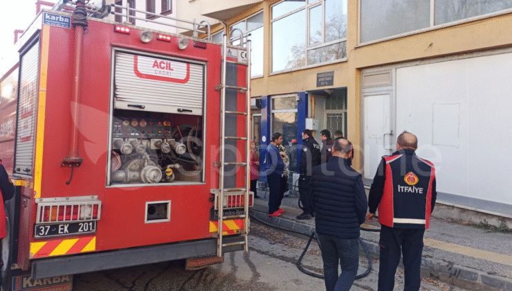 Kastamonu’da Korku Dolu Anlar: Bodrum Katında Yangın Paniği
