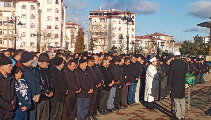 27 yaşındaki Oğuzhan Akça için cenaze töreni düzenlendi