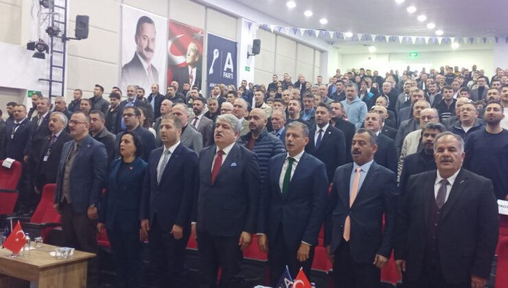 Anahtar Parti’de Mevcut Başkan Seçim Sonrası Yeniden Başkan Oldu
