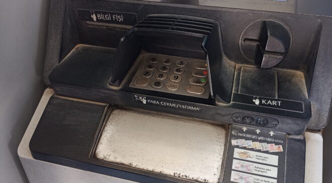 Çarşı Mevkii’nde bulunan ATM’ler İçin Temizlik Talebi