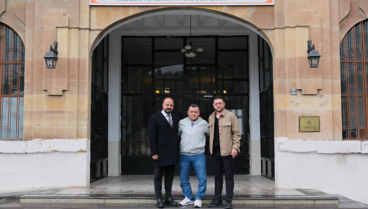 Halit Hoca’nın Büyük Gururu Yıllar sonra gelen öğrencilerle duygusal buluşma