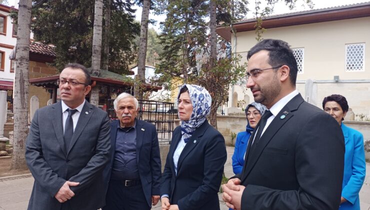 Kevser Ofluoğlu’ndan Şeyh Şaban-ı Veli Türbesi’ne Ziyaret(Videolu)