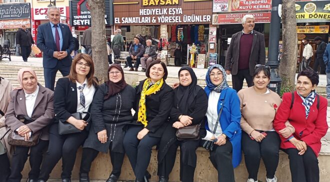 (VideoHaber)Kevser Ofluoğlu Kastamonu’da Esnaf ve Vatandaşlarla Buluştu