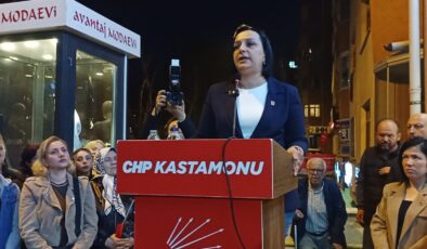 Karabacak:”Cumhuriyet Halk Partisi’ni kimin yöneteceğine bir avuç darbeci değil,milletimiz karar verir”