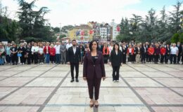 Yeni Parti 30 Ağustos Zafer Bayramı için Çelenk Bırakma Töreni Düzenledi