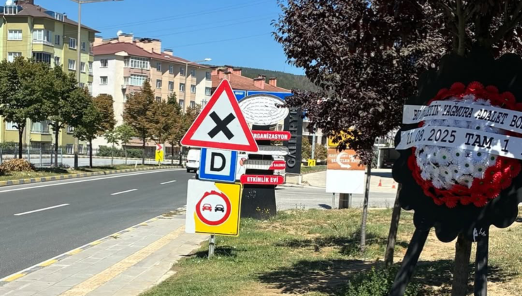 Yagmur’un Ölüm Yıl Dönümünde Ailesi Olay Yerine Çelenk Bıraktı