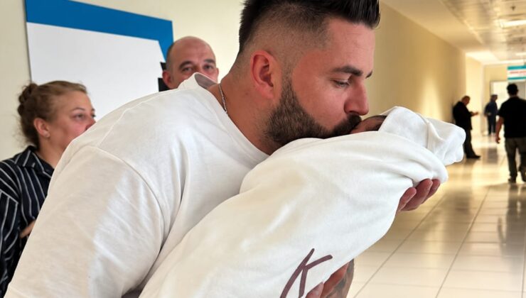 Pullu Ailesi’nin Mutlu Günü Karahan Bebek Dünyaya Geldi