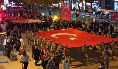 (Video Haber)Cumhuriyet Ruhu ile Fener Alayı Düzenlendi
